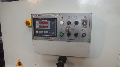 SOLD / Excel EHS 8x2500 Hydraulic Guillotine Shear - Image 4
