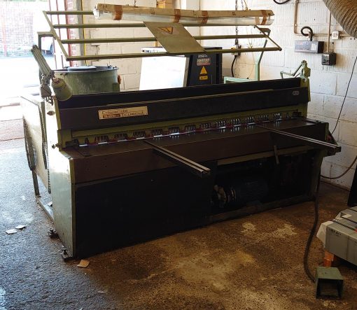 SOLD / Edwards DD 2000/3.25 Direct Drive Mechanical Shear