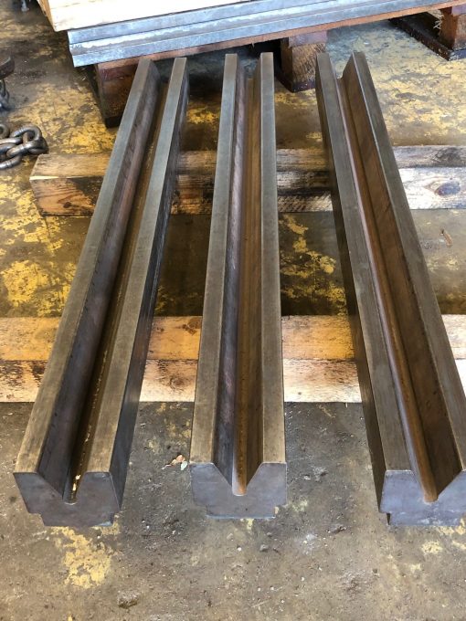 SOLD /Pressbrake Tooling, 40mm Vee Die