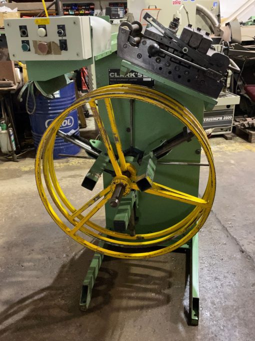 SOLD / Clark C500-2-12DC Motorised De-Coiler