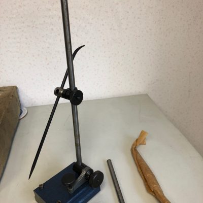 SOLD / Moore & Wright E101B Scribing Block