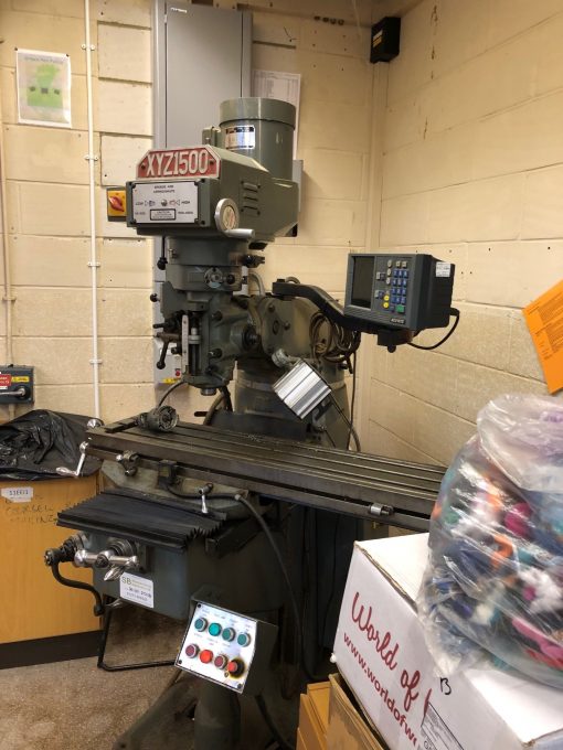 SOLD / XYZ 1500 Variable Speed Turret Mill - Image 2