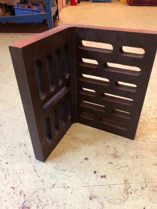 SOLD / Cast Angle Plate