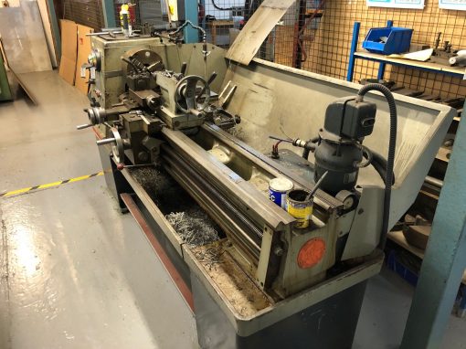 SOLD / Colchester Triumph 2000 Gap Bed Centre Lathe - Image 4