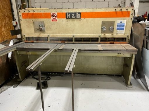 SOLD / K & B 6-2500 Hydraulic Shear