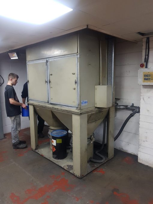 SOLD / DCE UMA 454 G12 Dust Extraction Unit
