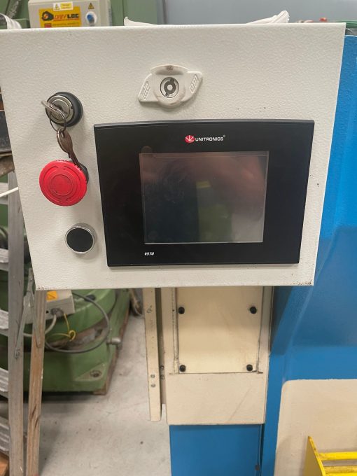 SOLD / Kingsland KTSX 3006 Hydraulic Shear - Image 5