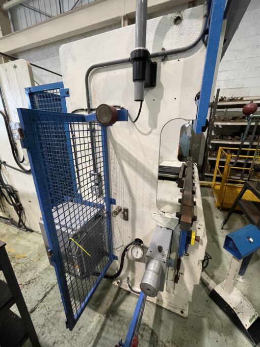 SOLD / Mebusa 40.20S Hydraulic Upstroke Pressbrake - Image 11