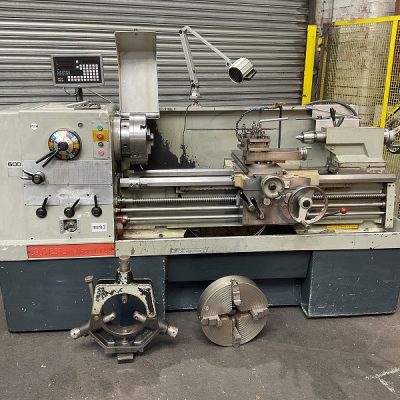 SOLD / Colchester Mascot 1600 Gap Bed Centre Lathe