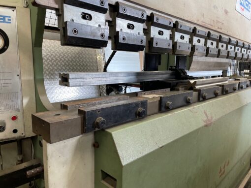 SOLD / Rico RQH 25-60 Hydraulic Upstroke Pressbrake - Image 11