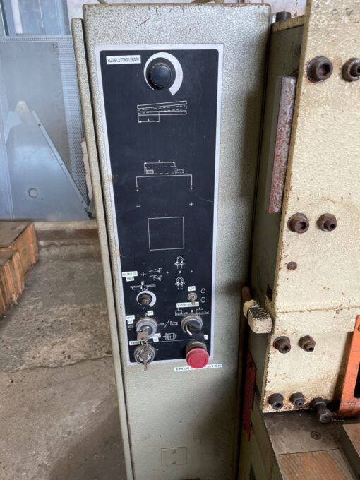 SOLD / Safan VS 255-4 Hydraulic Shear - Image 10