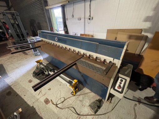 SOLD / Edwards DD 3.25/2500 Mechanical Shear