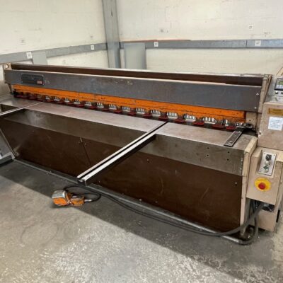 SOLD / Edwards DD 3.5/2500 Direct Drive Mechanical Shear