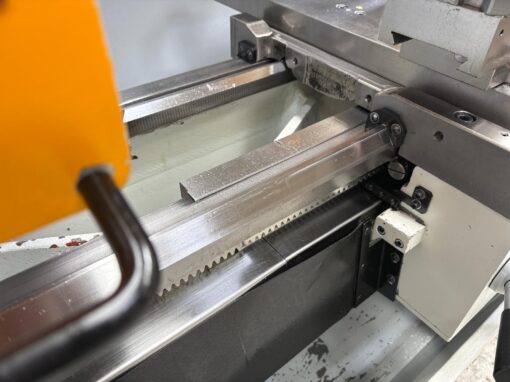 XYZ 1530VS Gap Bed Centre Lathe - Image 14