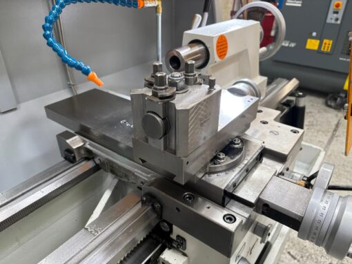 XYZ 1530VS Gap Bed Centre Lathe - Image 13