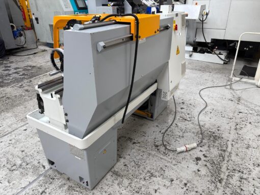 XYZ 1530VS Gap Bed Centre Lathe - Image 4