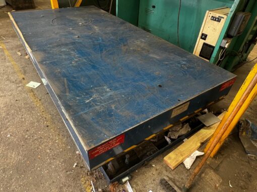 Britannia Lift EU/30/16-3 Hydraulic Scissor Lift Table - Image 2