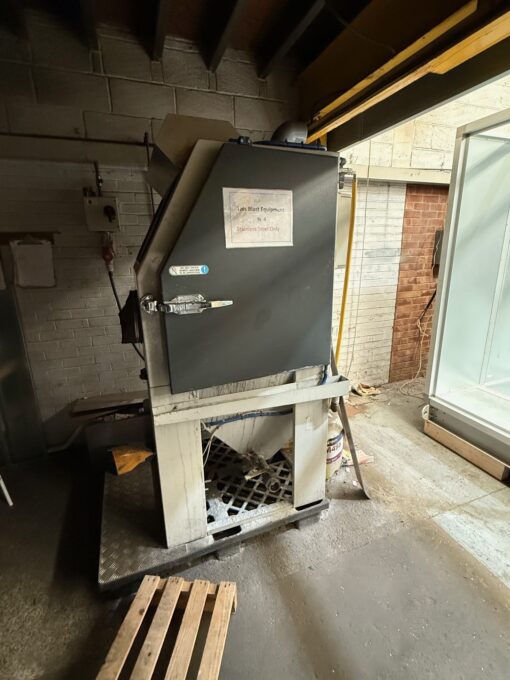 Vixen Aquablast 915 Wet Blasting Cabinet - Image 2
