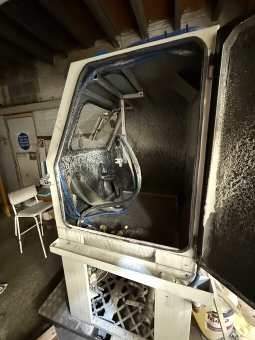 Vixen Aquablast 915 Wet Blasting Cabinet - Image 5