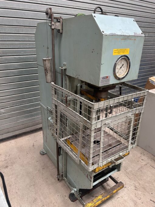 Ward Forsyth VO30 Hydraulic Press - Image 7